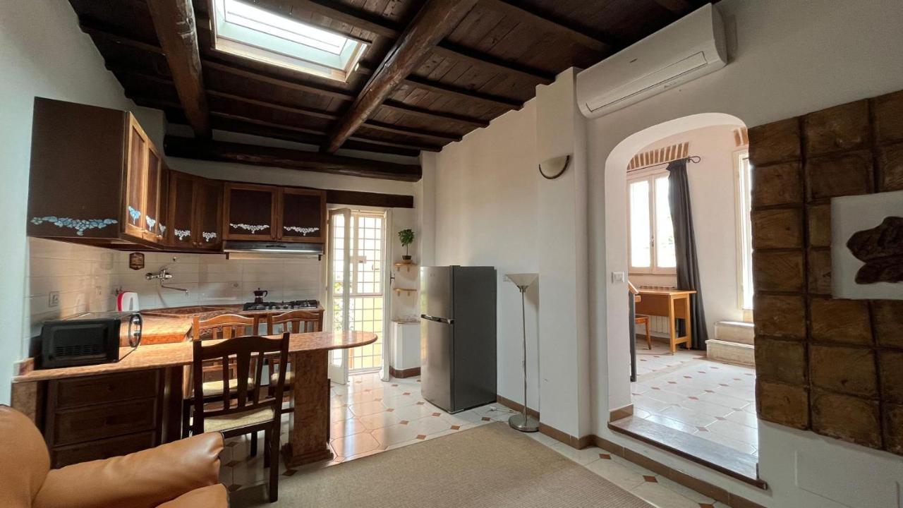 Attico Con Terrazza Santa Cecilia Apartment Rome Exterior photo