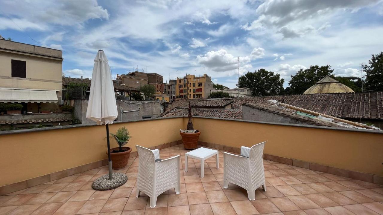 Attico Con Terrazza Santa Cecilia Apartment Rome Exterior photo