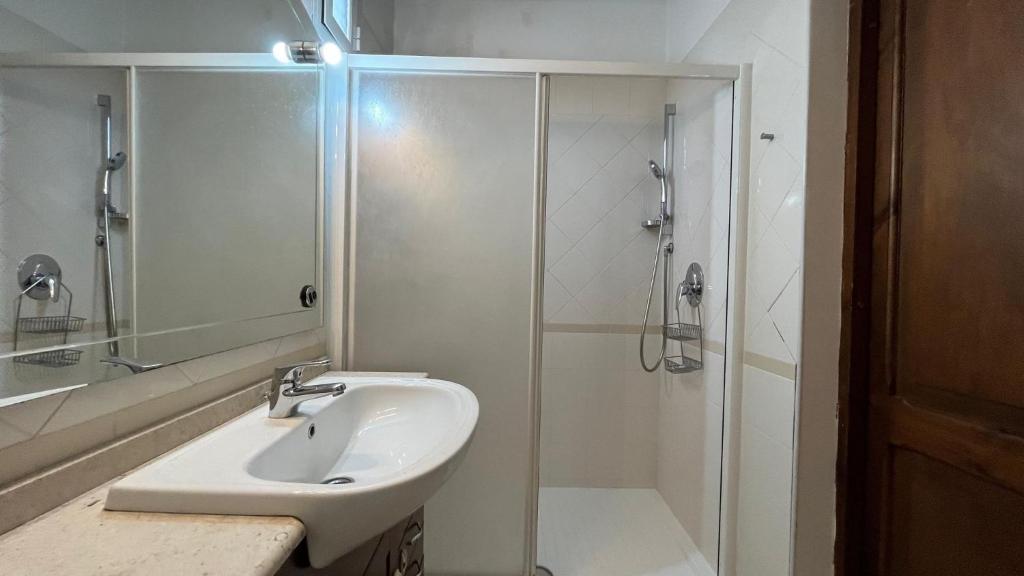 Attico Con Terrazza Santa Cecilia Apartment Rome Exterior photo