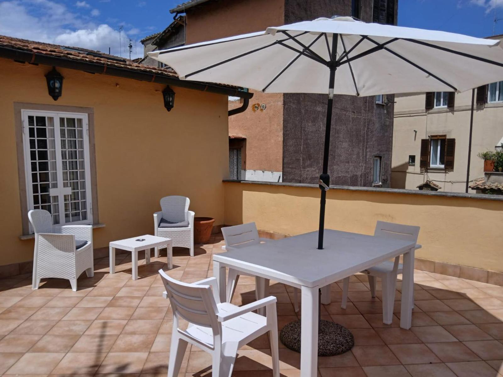 Attico Con Terrazza Santa Cecilia Apartment Rome Exterior photo